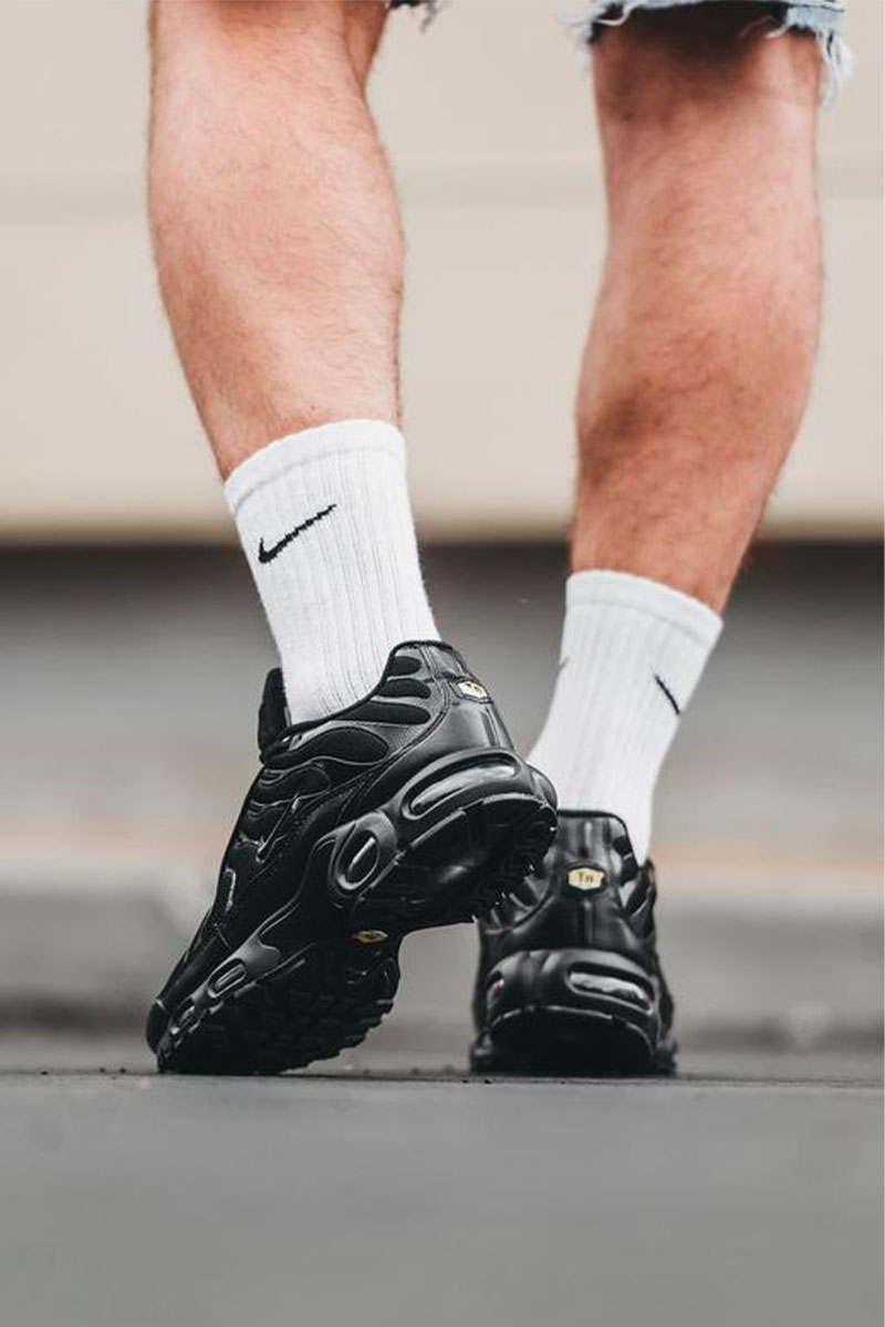 Nike Кроссовки AM Plus "Triple Black"