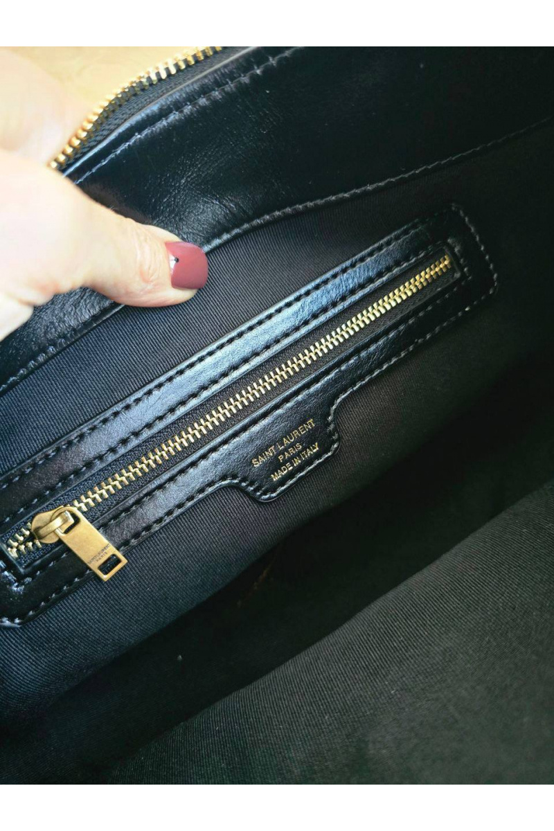 Yves Saint Laurent Кожаная сумка Le 31x20