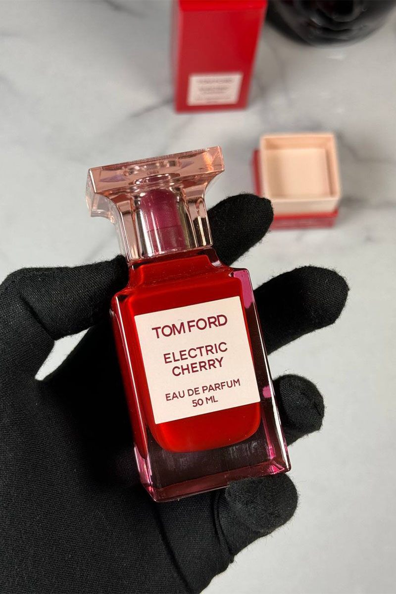 Tom Ford Парфюмерная вода Electric Cherry (50 мл)