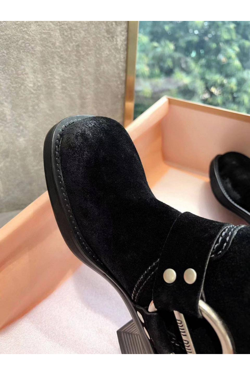 MIU MIU Женские замшевые сапоги Ankle Premium