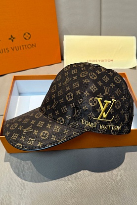 Бейсболка Monogram premium