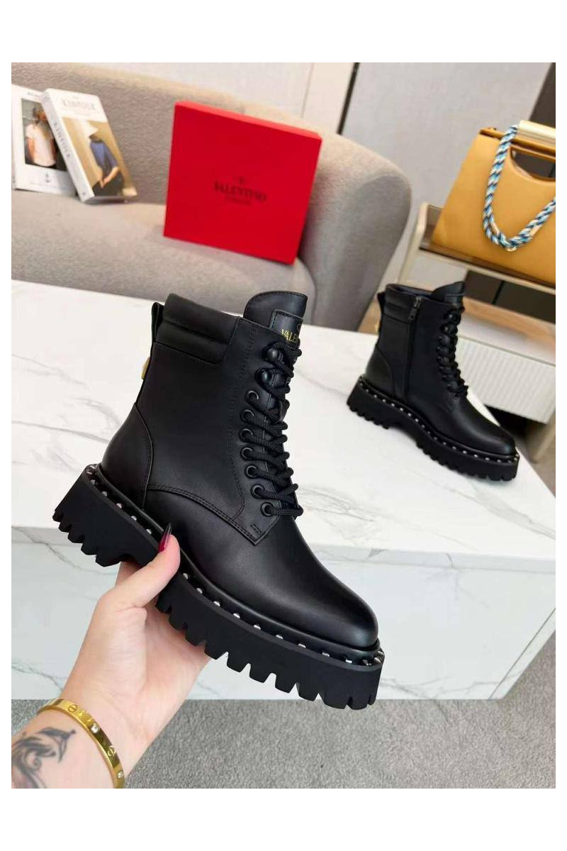 Valentino Женские кожаные ботинки с мехом 