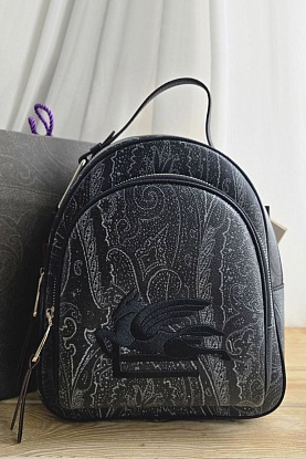 Кожаный рюкзак с узором плейсли 30x24 см