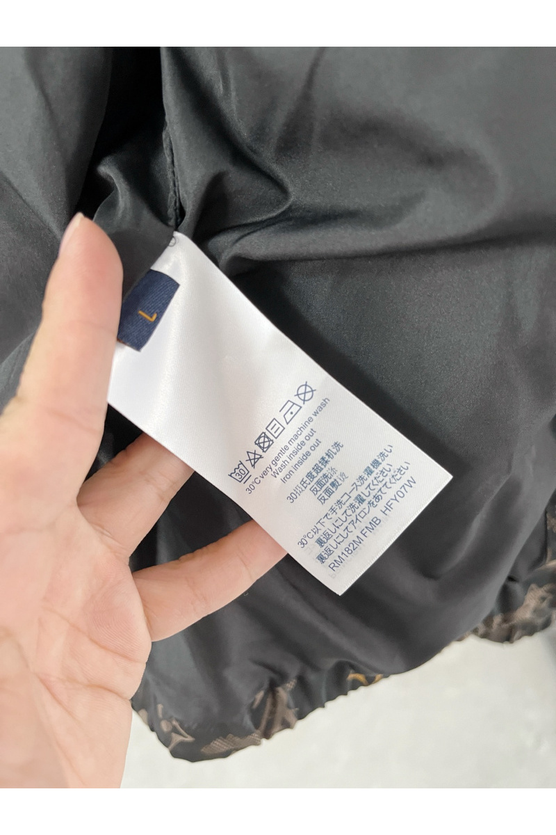 Lоuis Vuittоn Ветровка коричневого цвета Monogram