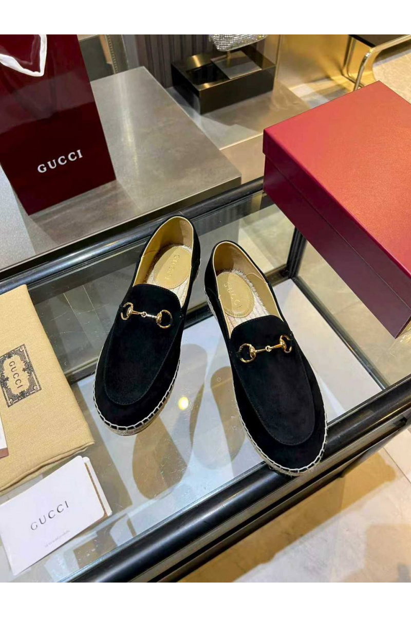 Gucci Женские замшевые лоферы GG Horsebit premium