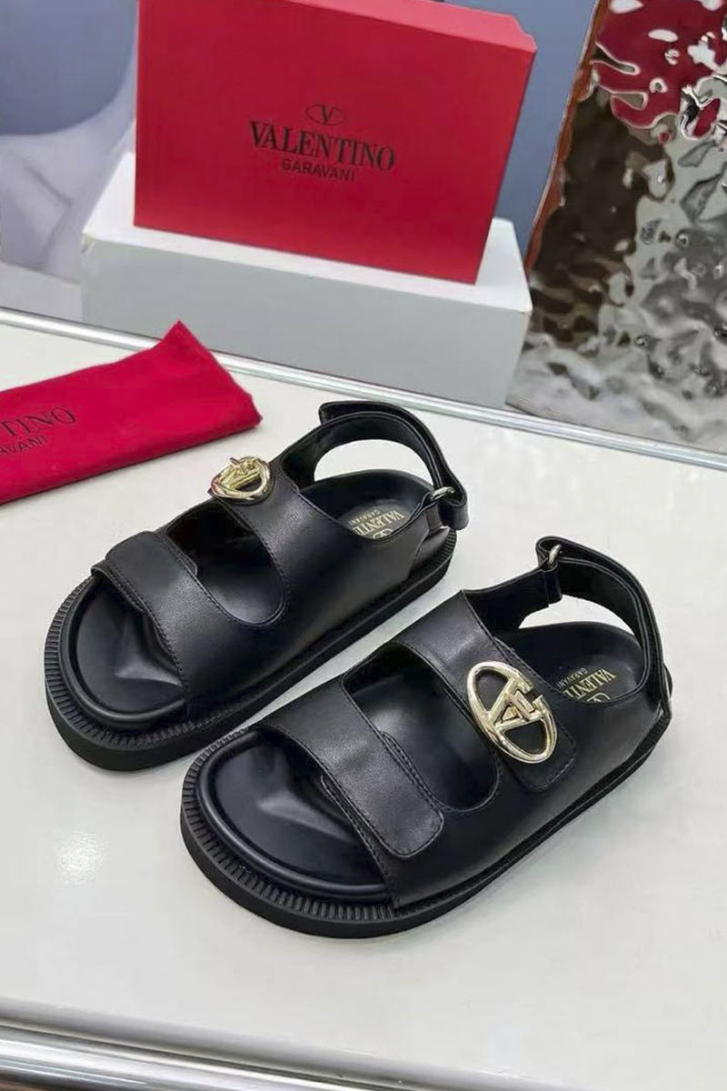 Valentino Женские кожаные сандалии Rockstud