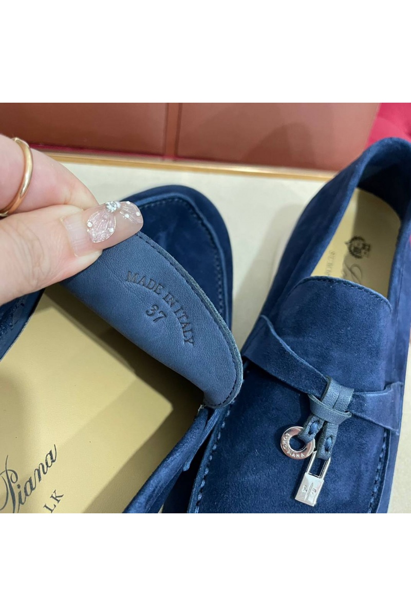 Loro Piana Женские замшевые лоферы Summer Charms Walk premium