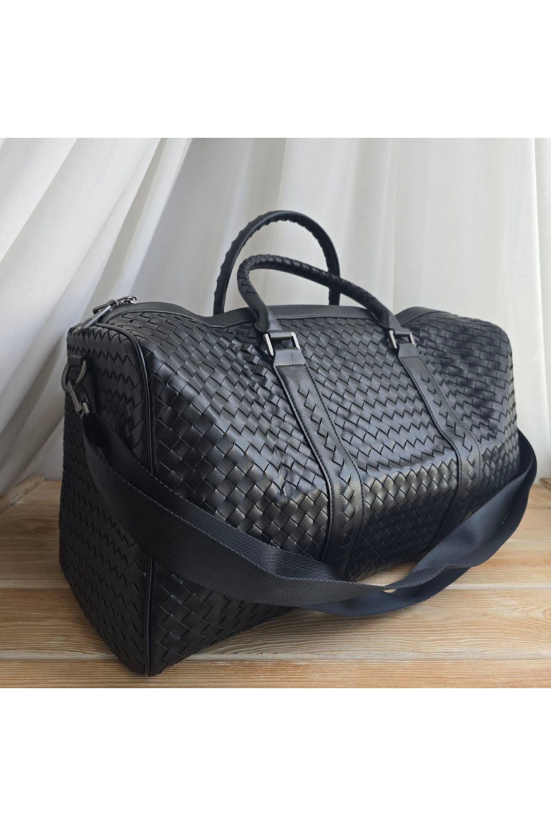Bottega Veneta Кожаная дорожная сумка Intrecciato Duffle 50x20 см