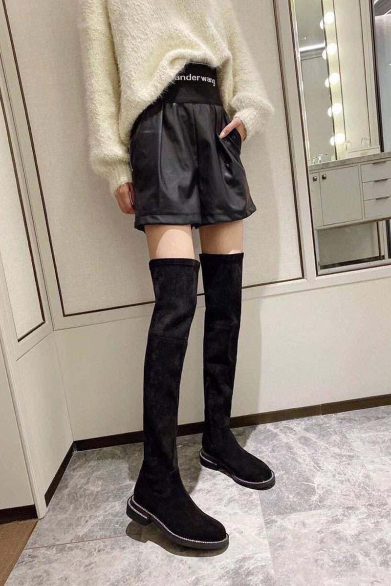 Givenchy Женские замшевые ботфорты чёрного цвета