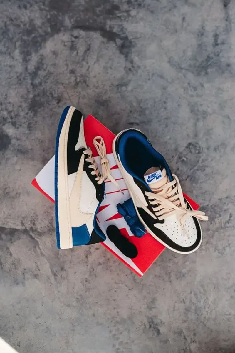 Nike Кроссовки Travis Scott x Fragment x AJ1 Low Premium