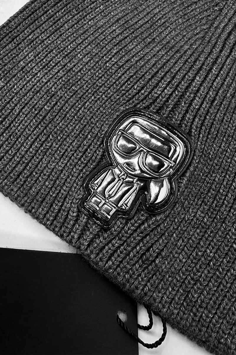 Company КL Мужская шапка серого цвета logo-patch