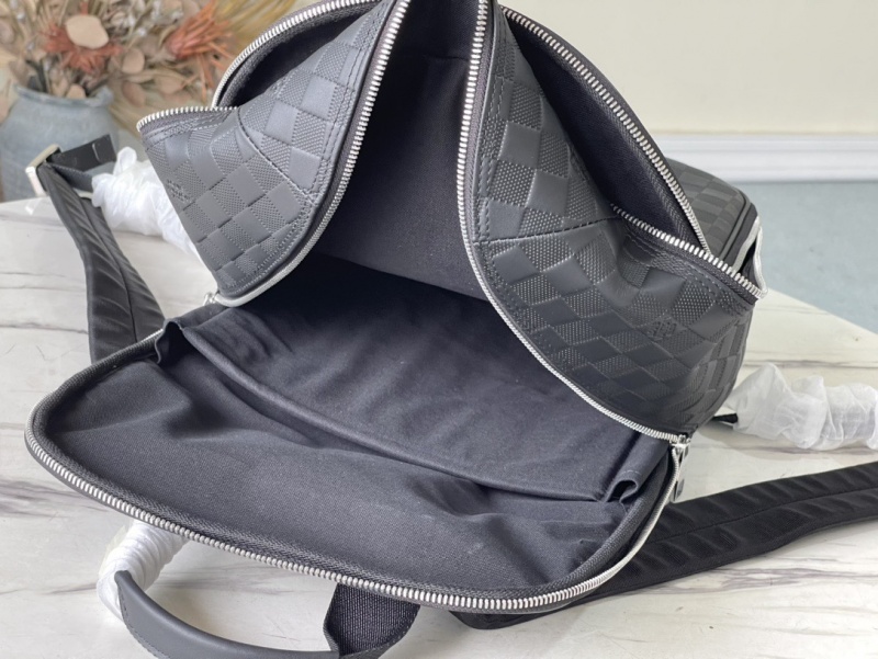 Lоuis Vuittоn Кожаный рюкзак Michael Damier Infini Premium 42x29x13 см