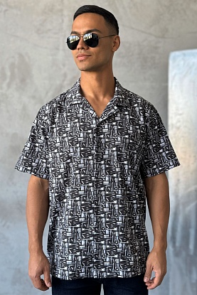 Мужская чёрная рубашка graphic-print