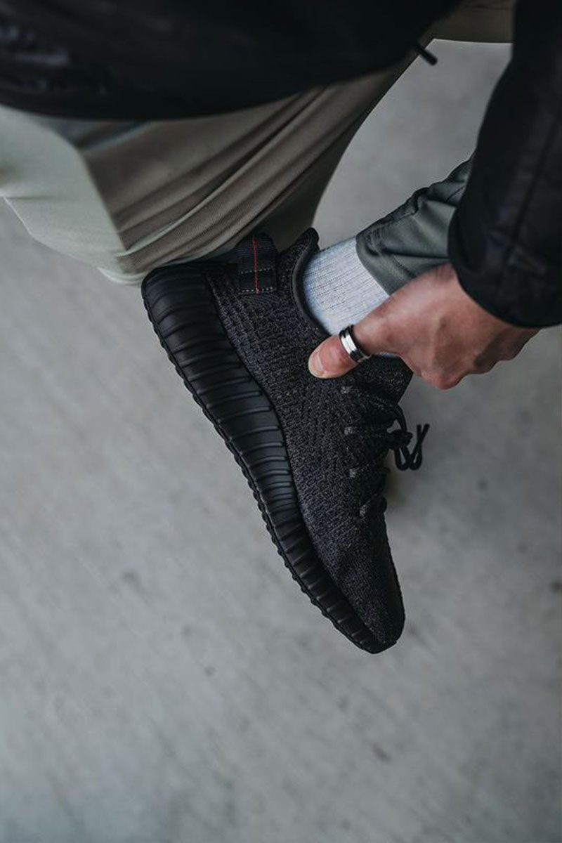 Adidas Кроссовки Yeezy Boost 350 V2 - Triple Black Premium