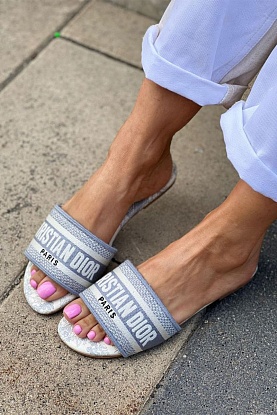Женские шлепанцы Dway Slide Embroidered Cotton