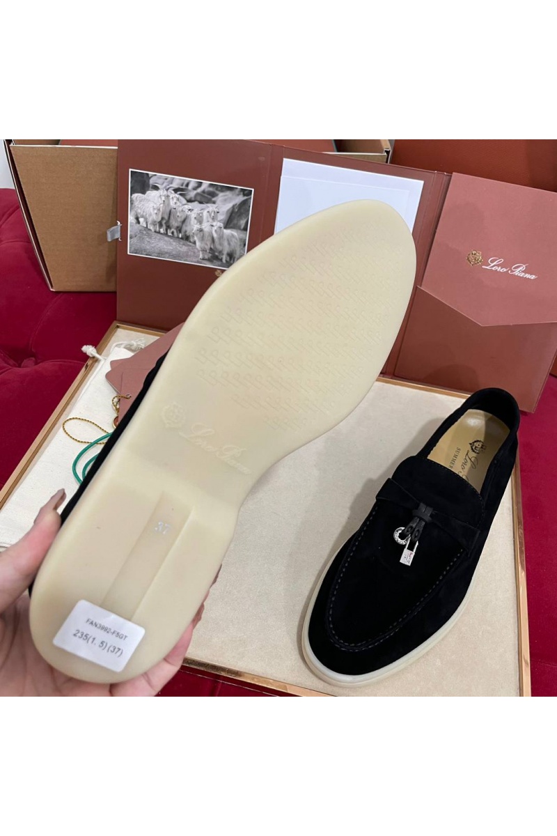 Loro Piana Женские замшевые лоферы Summer Charms Walk premium
