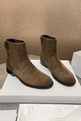 Женские замшевые сапоги The Row