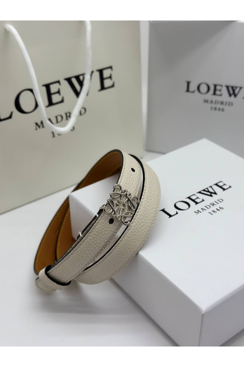Loewe Женский кожаный ремень Anagram - ширина 2 см, длина 75 / 80 / 85 / 90 см (2 расцветки)