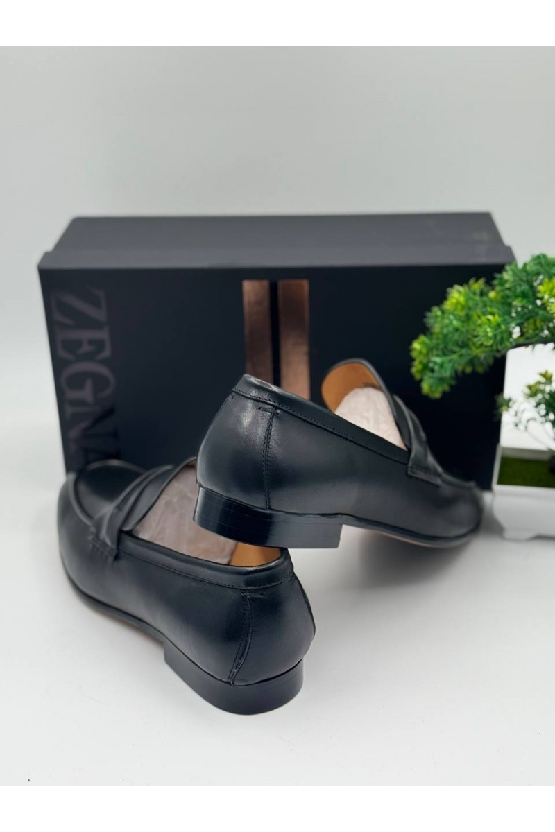 Zegna Чёрные кожаные лоферы 