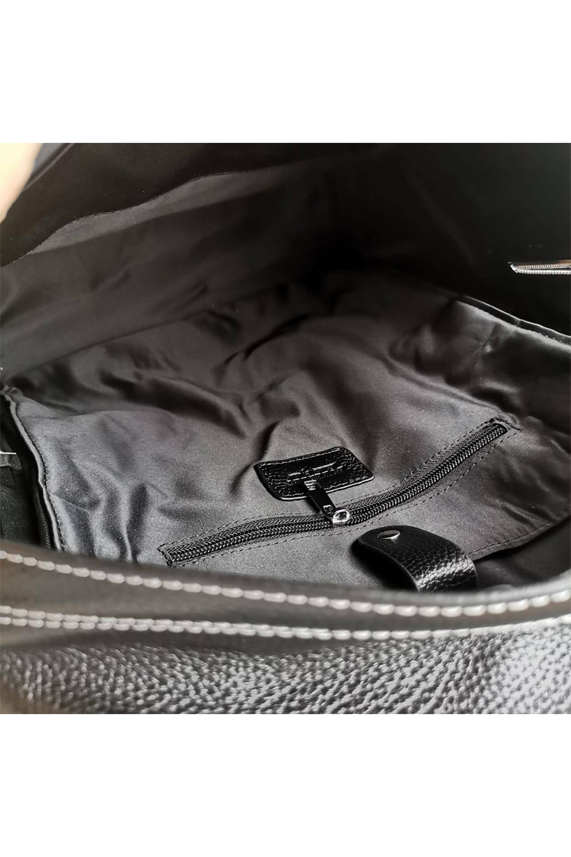 Burberry Кожаный чёрный рюкзак 40x30 см