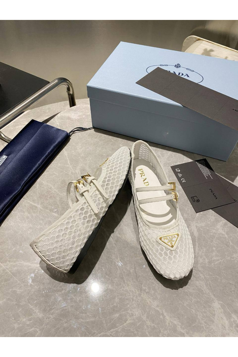 Prada Женские сетчатые балетки белого цвета