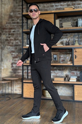Мужской спортивный костюм - Black 