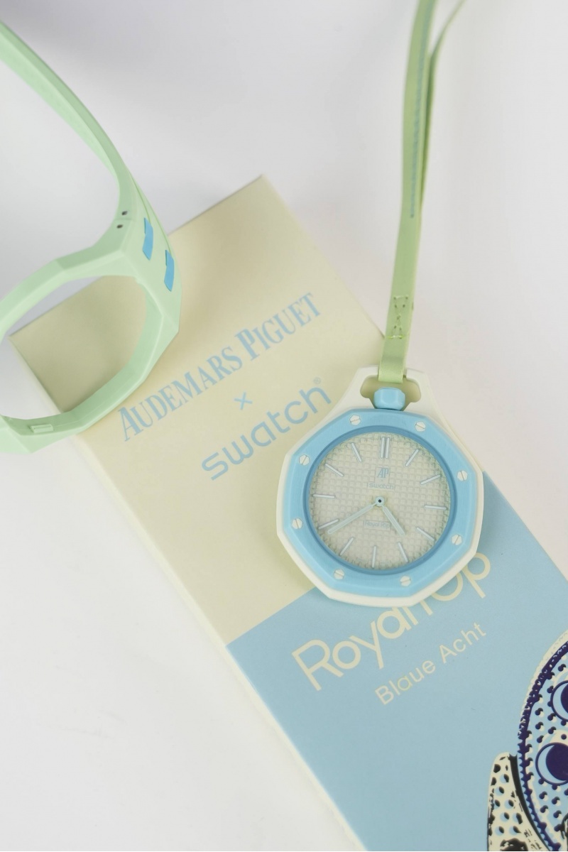 Designer Clothing Часы Audemars Piguet x Swatch "Royal Pop" Blaue Acht premium