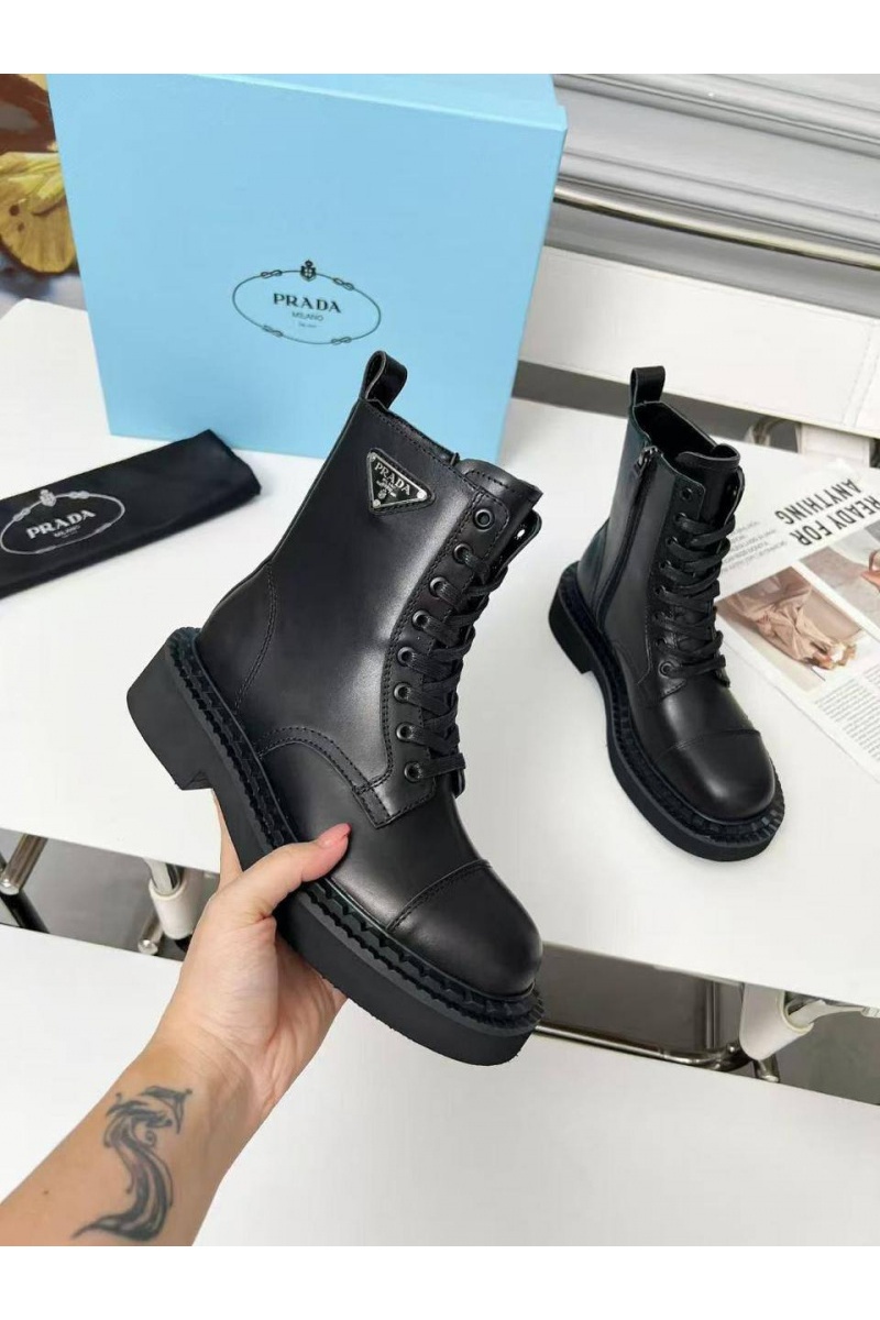 Prada Женские кожаные ботинки 