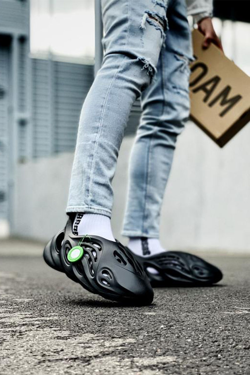 Adidas Кроссовки Yeezy Foam Runner - Black
