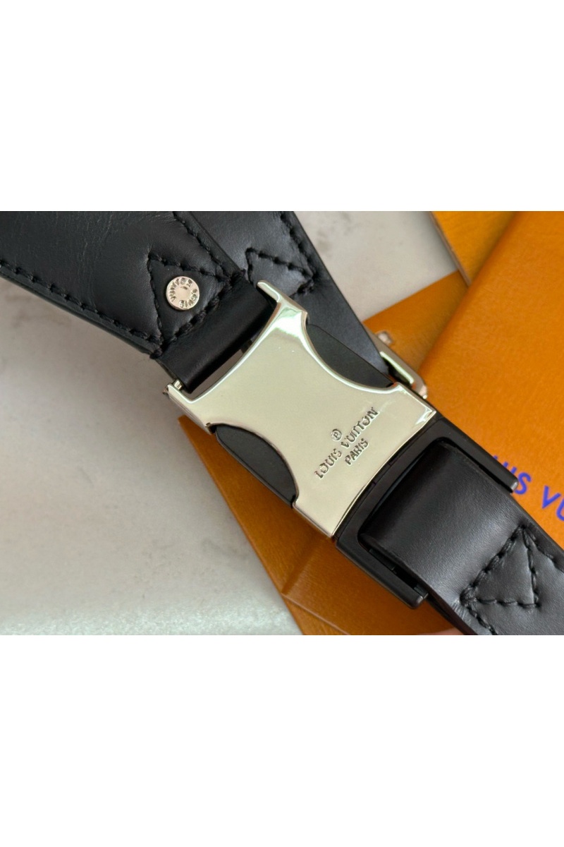 Lоuis Vuittоn Кожаная сумка на пояс Damier Infini Premium 26x13x7 см