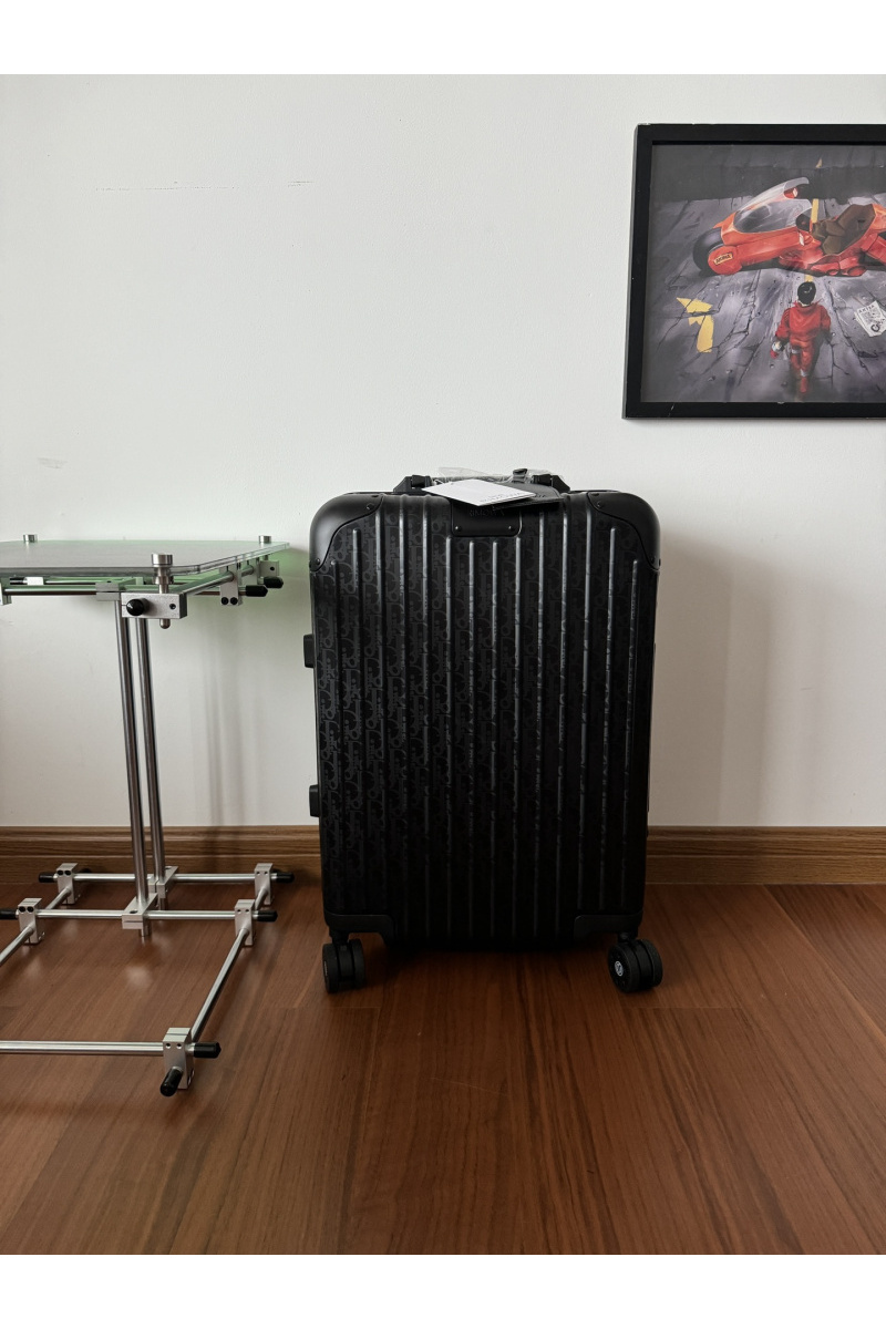 Rimowa Чемодан Aluminum S Premium 53x37x22 см