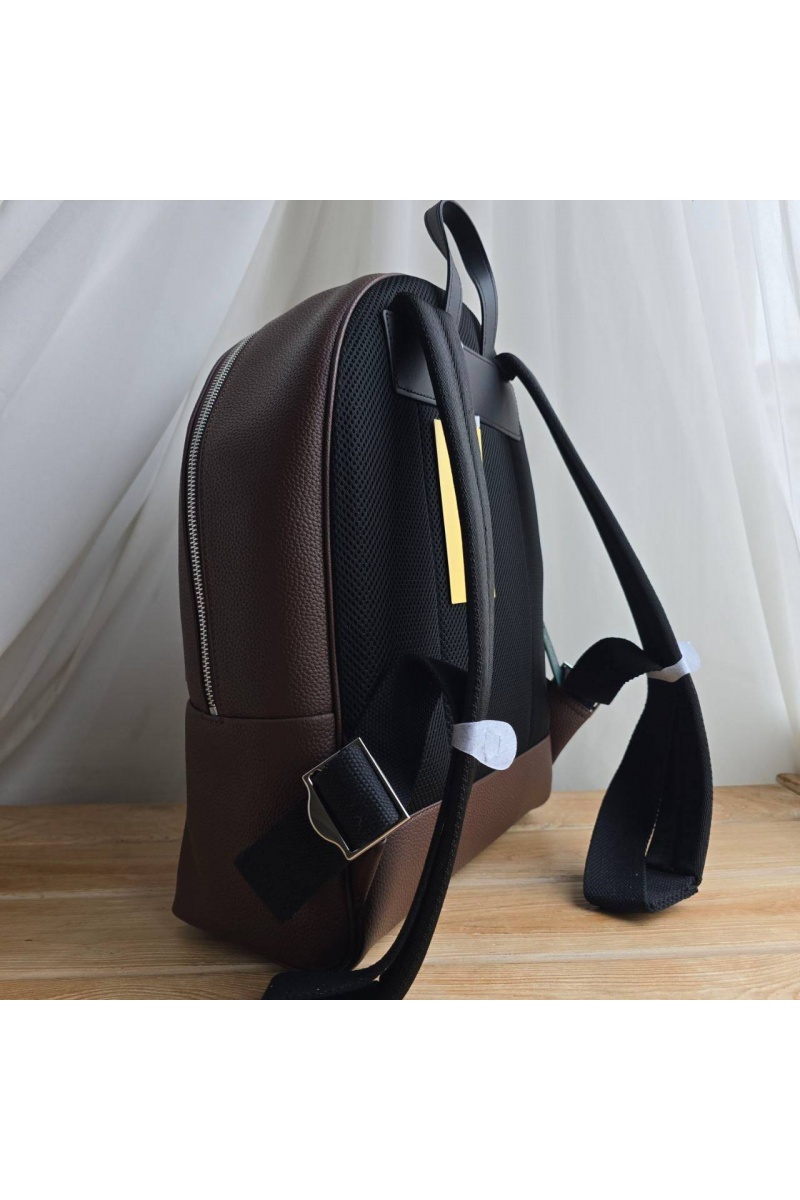 Designer Clothing Кожаный рюкзак Coccinelle 40x32 см