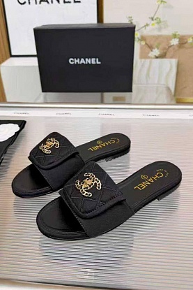 Женские кожаные шлёпанцы premium