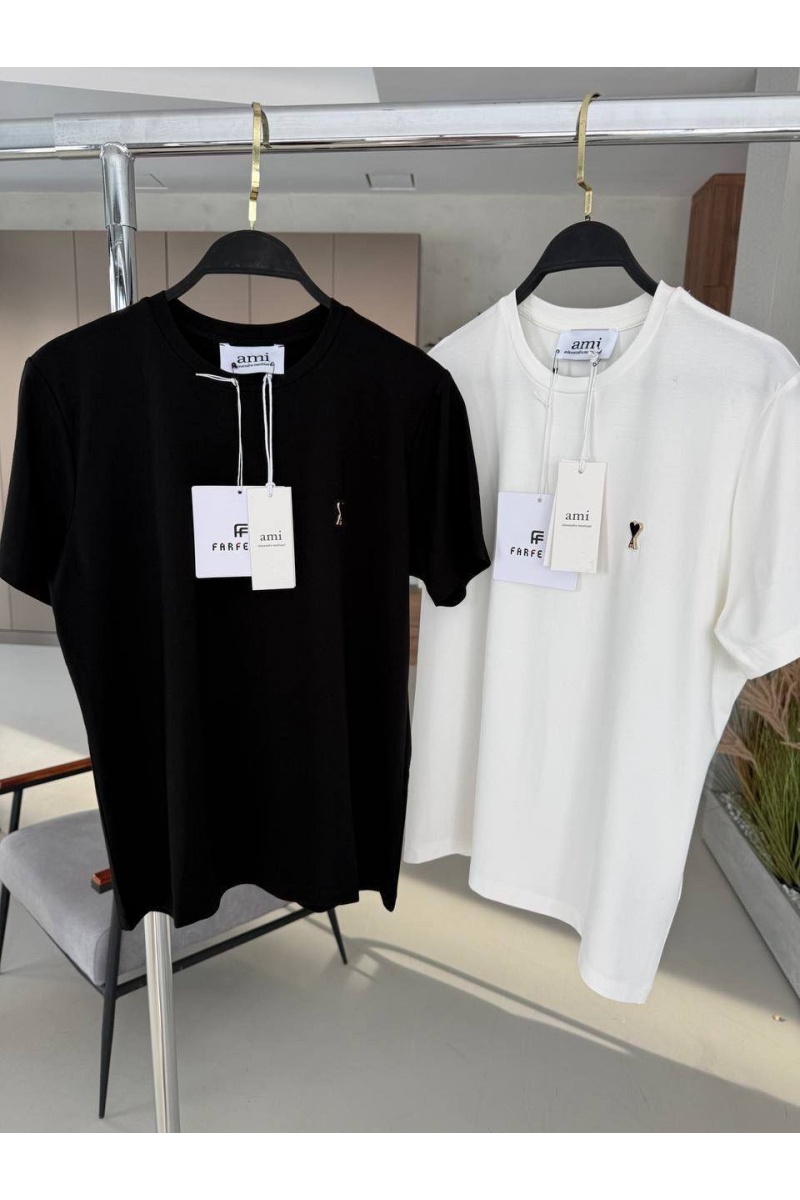 Designer Clothing Женская базовая футболка Ami чёрного цвета premium