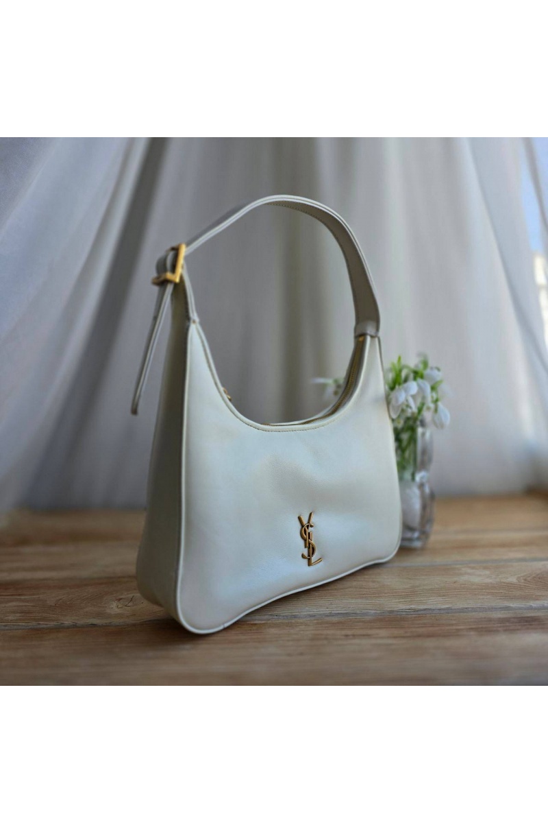 Yves Saint Laurent Кожаная сумка Calypso Mini 25x14 см