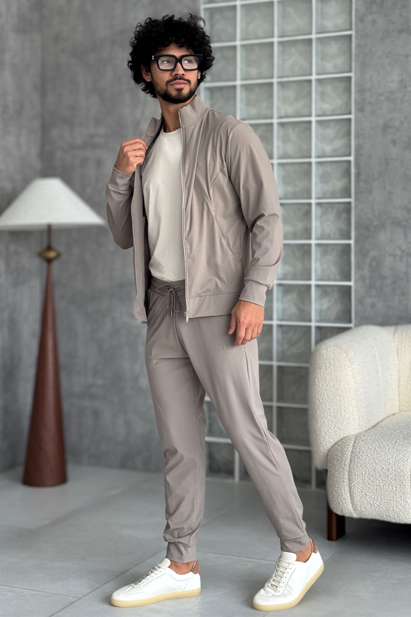 Hugо Воss Спортивный костюм бежевого цвета