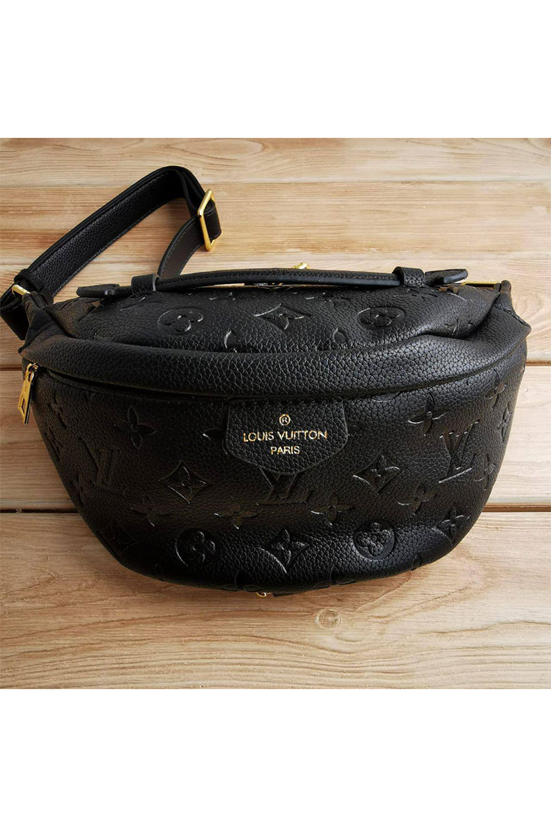 Lоuis Vuittоn Кожаная сумка на пояс Monogram All-over 23x16x10 см