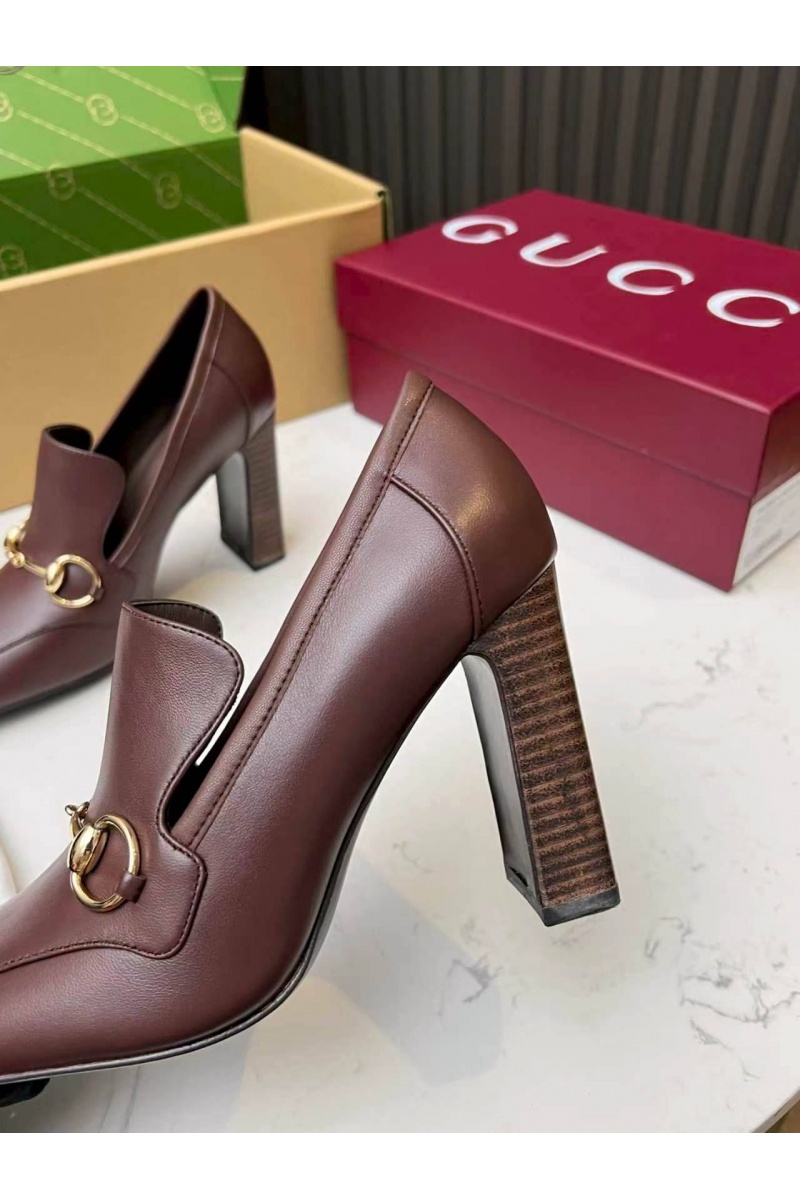 Gucci Женские кожаные лоферы на каблуке Signora Pump premium