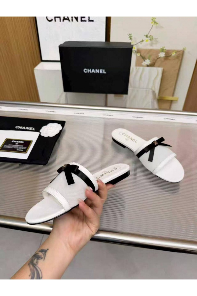 Chаnеl Женские кожаные шлёпанцы premium