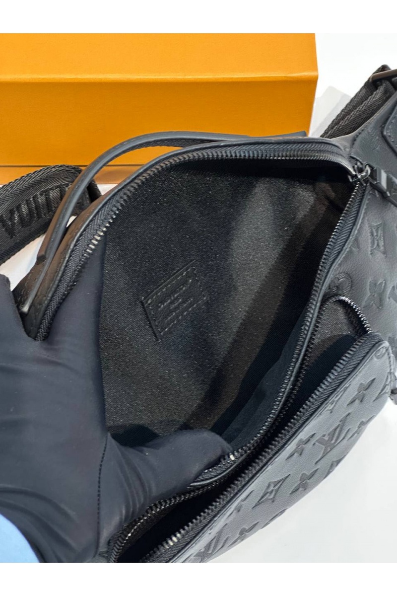 Lоuis Vuittоn Кожаная сумка Rush Bumbag premium 30x15x8 см