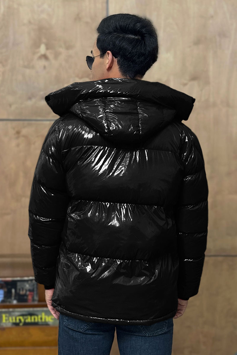 Moncler Мужская куртка чёрного цвета