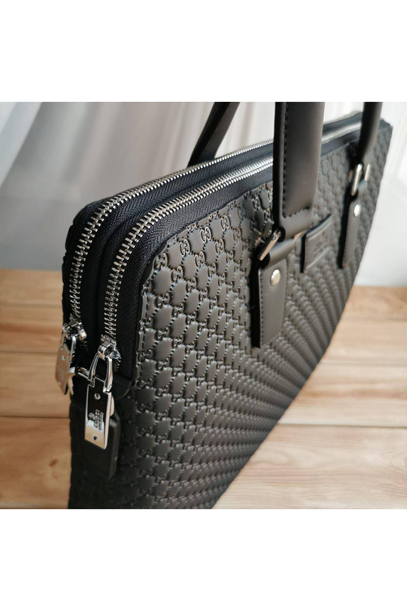 Gucci Кожаная сумка GG Supreme briefcase 38х28 см