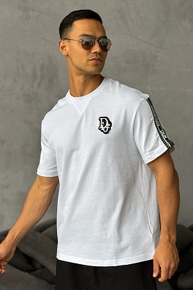 Белая оверсайз футболка