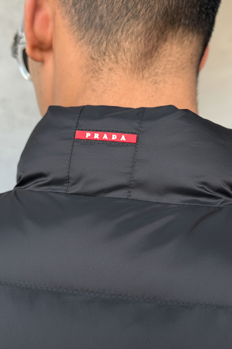 Prada Жилет цвета антрацит logo-plaque 