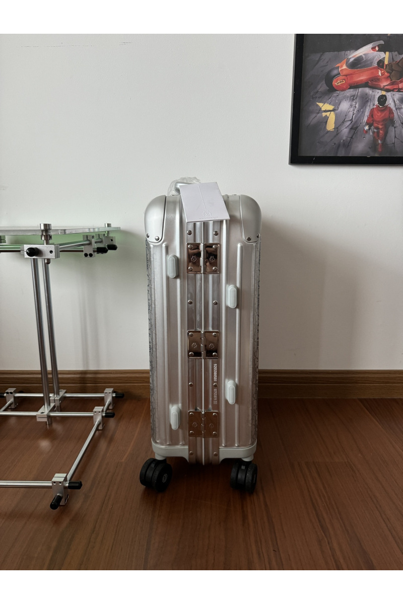 Rimowa Чемодан Aluminum Gradient S Premium 53x37x22 см