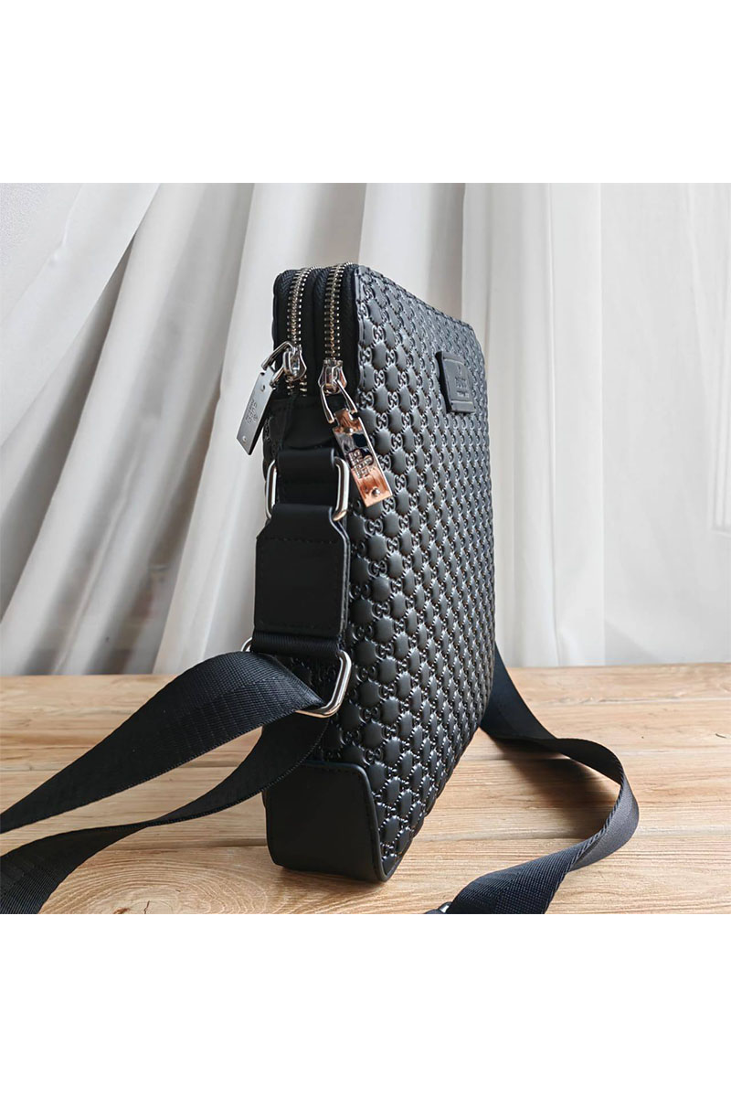 Gucci Кожаная сумка GG Supreme 28х24 см