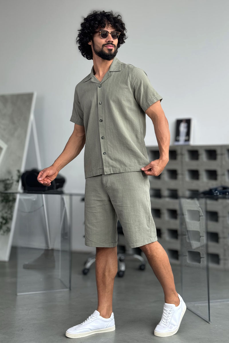 Loro Piana Мужская рубашка цвета хаки 