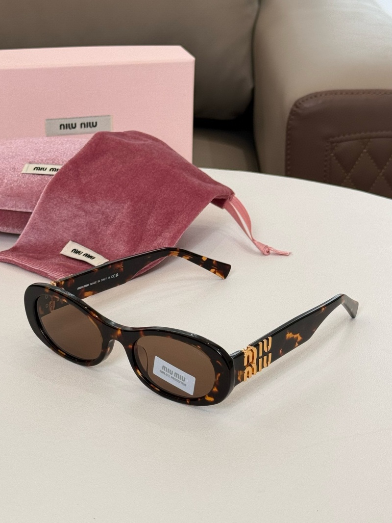 MIU MIU Женские солнцезащитные очки с леопардовой оправой