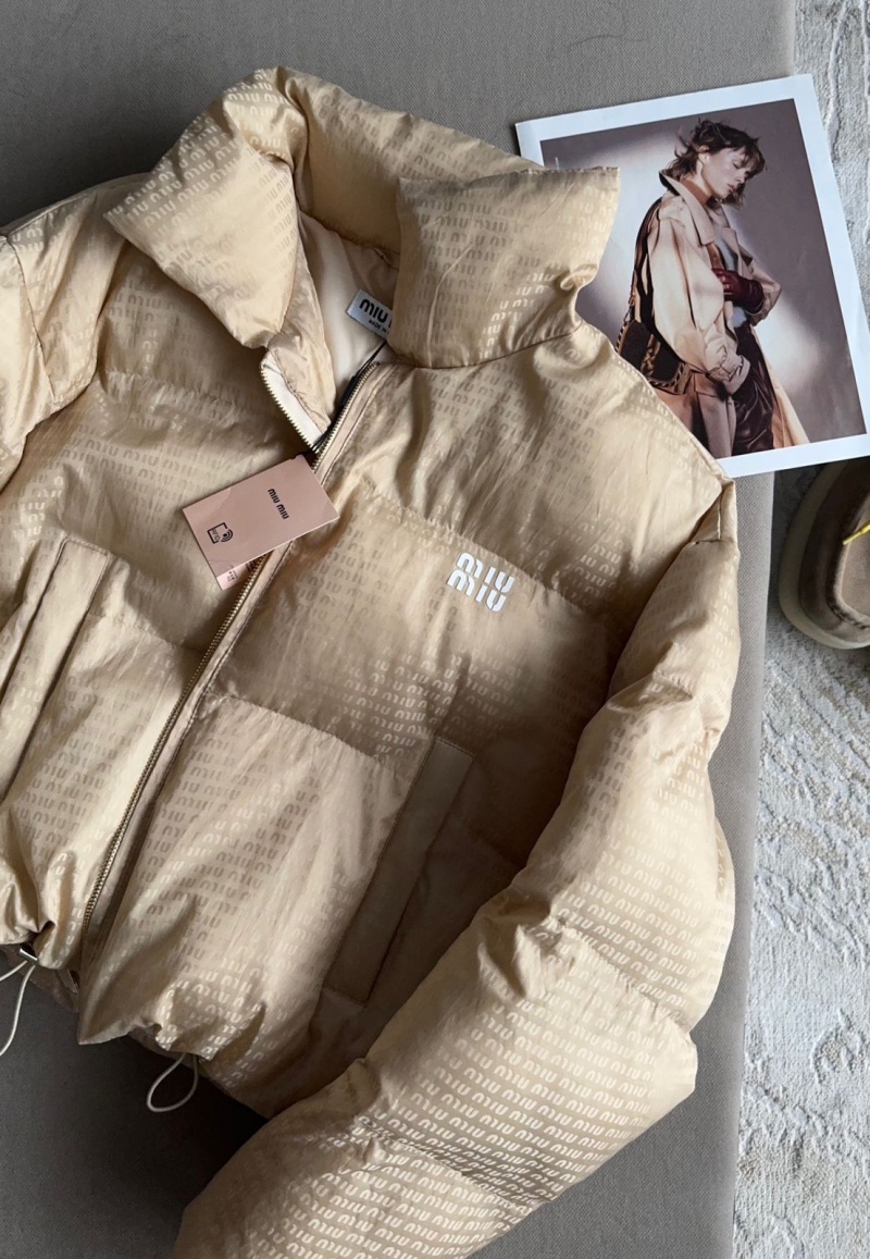 MIU MIU Бежевая женская куртка 