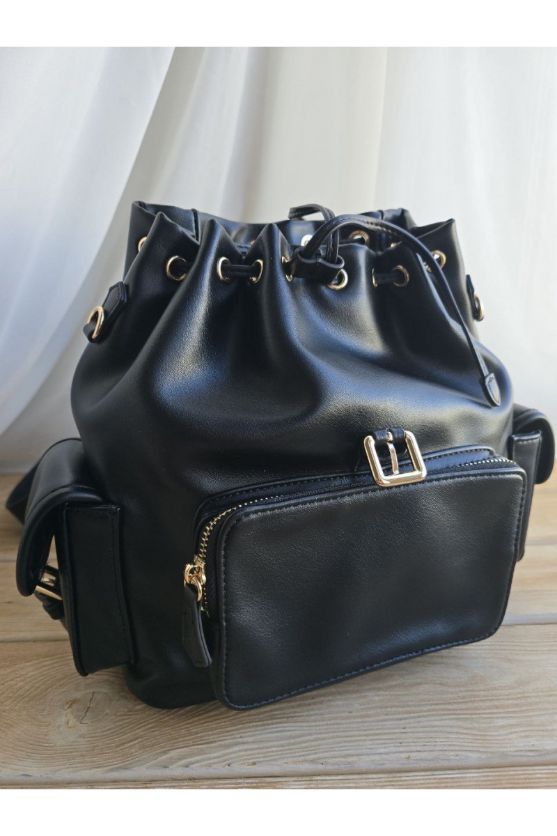 MIU MIU Кожаный рюкзак 30x25 см - Black